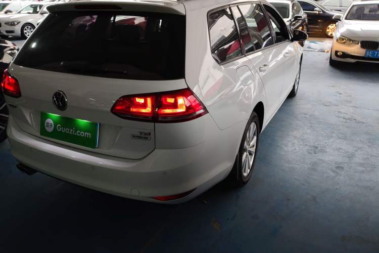 Used Volkswagen Golf 2015 1.4TSI Comfort Travel Edition
