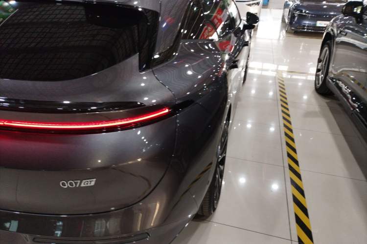 Used Zeekr 007GT 2025 Rear-Drive Intelligent Driving Version 75 kWh
