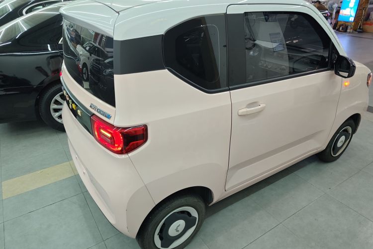 Used Wuling Hongguang MINIEV 2022 Macaron Premium Model – Lithium Iron Phosphate
