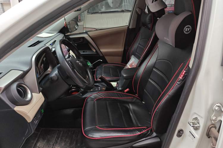 Used Toyota RAV4 2015 2.0L CVT Two-Wheel Drive Urban Edition