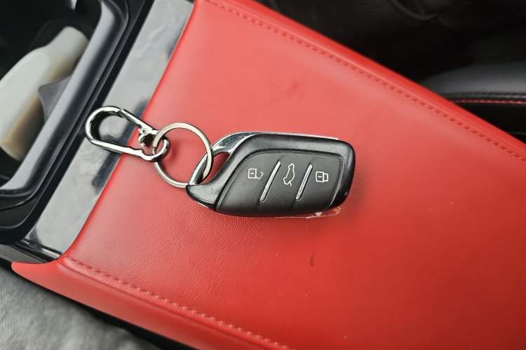 Used MG 5 2023 180 DVVT CVT Luxury Edition
