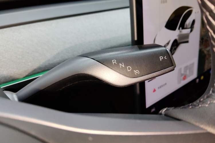 Used Tesla Model Y 2021 Standard Range Rear-Wheel Drive Version
