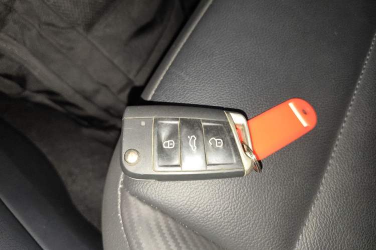 Used Volkswagen T-ROC 2020 280TSI DSG Two-Wheel Drive Comfort Version
