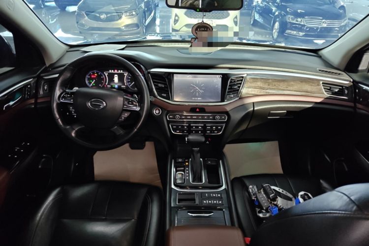 Used GAC Trumpchi GS8 2017 320T Two-Wheel Drive Luxury Smart Connectivity Version (7 Seats)
