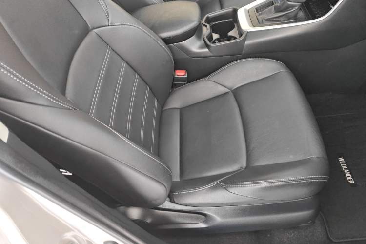 Used Toyota Wildlander 2020 2.0L CVT Two-Wheel Drive Luxury Edition