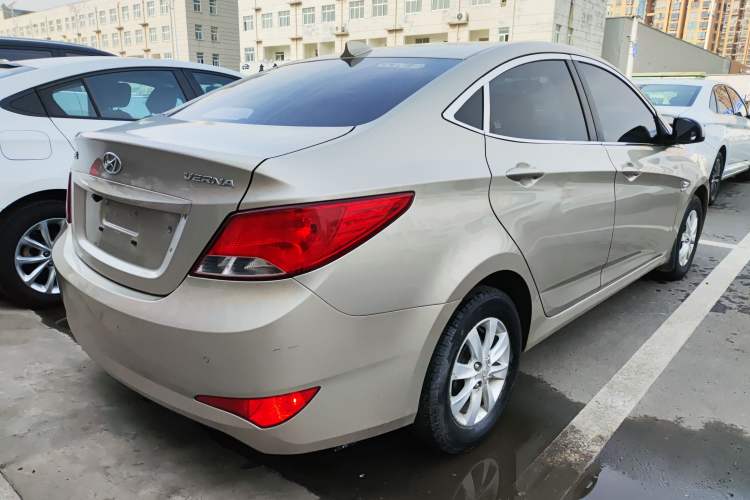 Used Hyundai Verna 2014 1.4L Manual Smart GLS Trim
