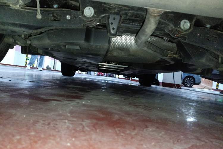 Used Toyota C-HR 2018 2.0L Luxury Sunroof Version China VI Standard
