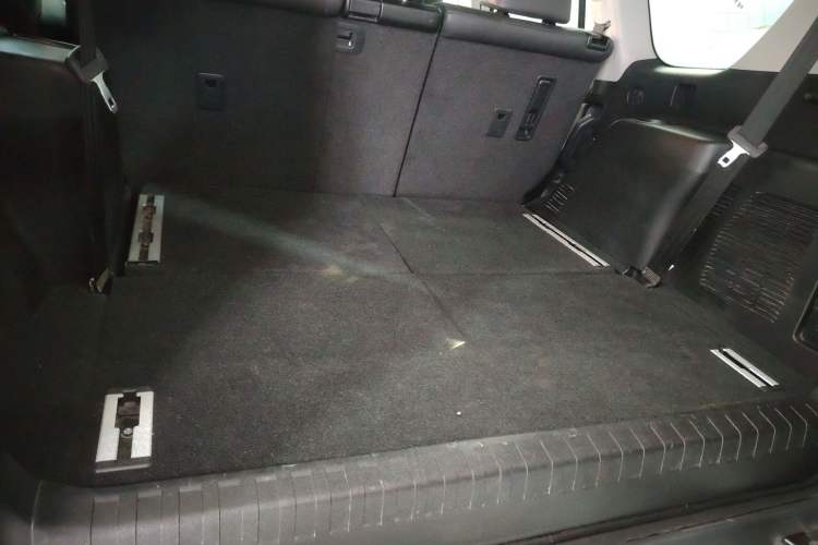 Used Toyota Prado 2018 3.5L Automatic TX-L with Rear-Mounted Spare Tire
