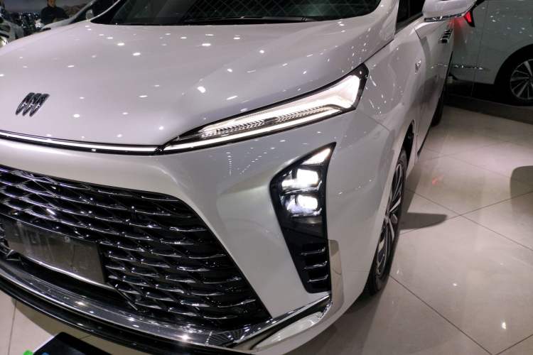 Used Buick GL8 New Energy 2026 Model Lu Zun Smart Enjoyment Edition