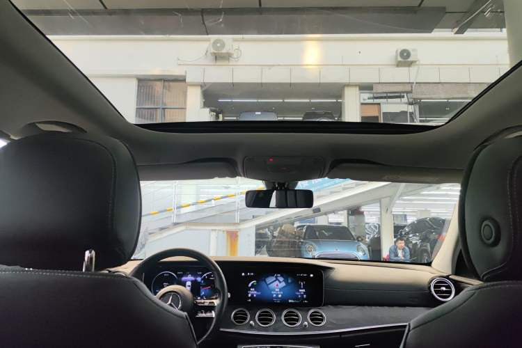 Used Mercedes-Benz E-Class 2022 Revised Version E 300 L Sporty and Stylish Edition
