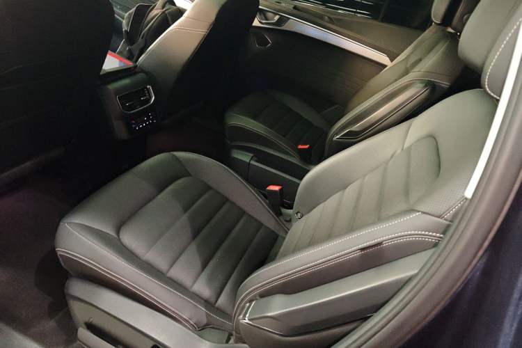 Used Volkswagen Talagon 2023 Facelift 380TSI All-Wheel-Drive Luxury Jiajing Pro 6-Seater
