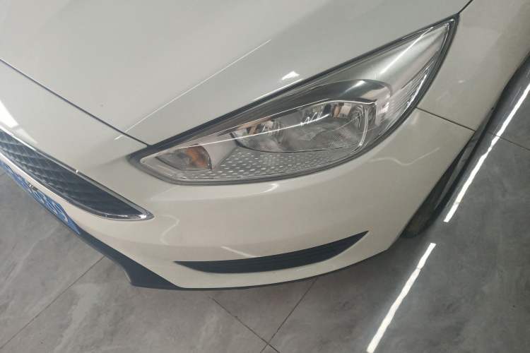 Used Ford Focus 2018 Hatchback Classic 1.6L Automatic Comfort Plus SmartDrive Edition