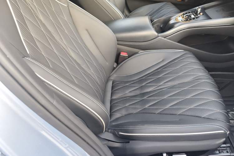 Used BYD Seal 2022 700 km Long-Range Rear-Wheel-Drive Version
