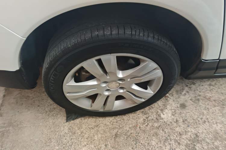 Used Peugeot 3008 2015 2.0L Automatic Classic Edition