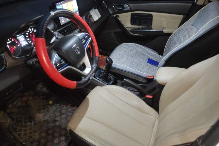 Used Baojun 310W 2017 1.5L Manual Comfort Model China V Standard