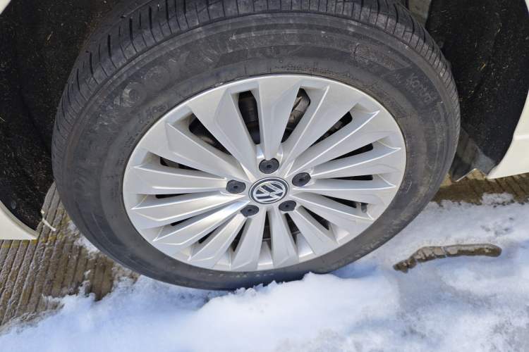 Used Volkswagen Lavida 2021 1.5L Automatic Vision Edition
