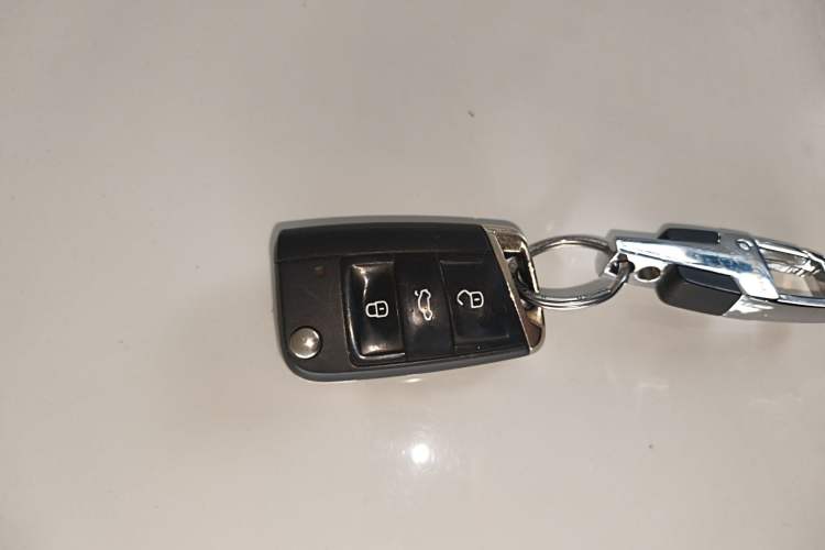 Used Volkswagen Tiguan L 2021 330TSI Automatic Two-Wheel Drive R-Line Enhanced Edition