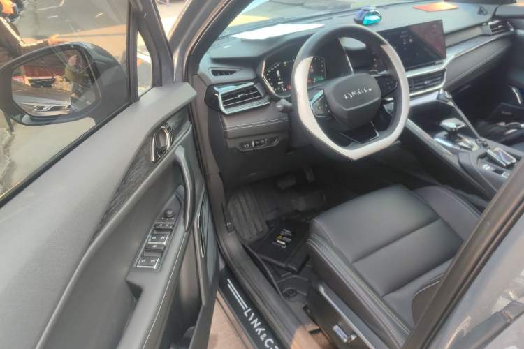 Used Lynk & Co 06 2023 Remix 1.5T JinPro
