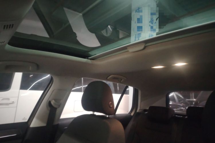 Used Volkswagen Golf 2017 1.6L Automatic Comfort Million-Vehicle Anniversary Edition
