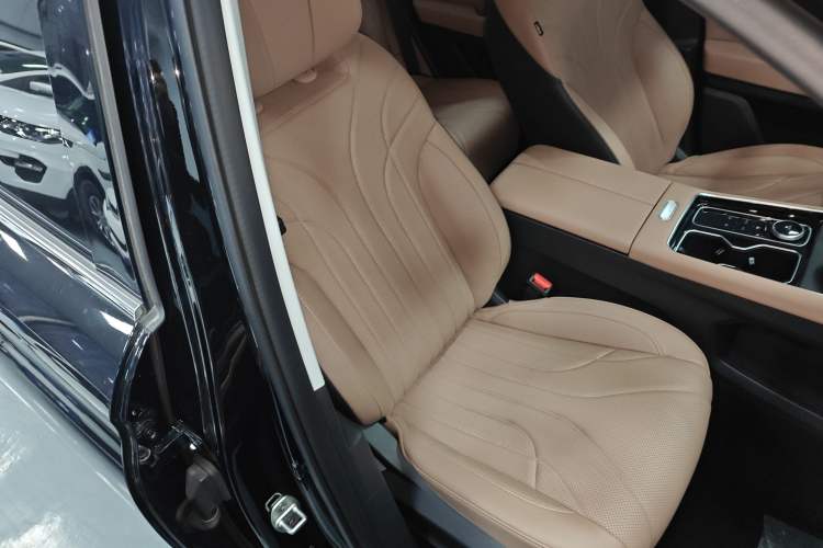 Used Chery Tiggo 8 L 2024 2.0T Two-Wheel Drive Comfort Edition 5 Seats