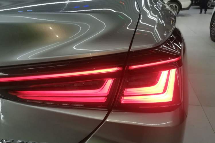 Used Lexus ES 2025 200 Premium Edition