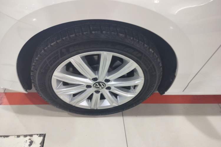 Used Volkswagen Touran 2021 Touran L 280TSI DSG Comfort Edition 7 Seats
