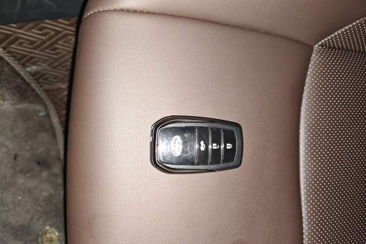 Used Toyota FRONTLANDER 2023 2.0L CVT Elite Edition