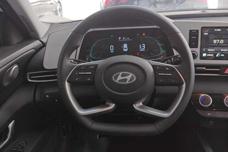 Used Hyundai Elantra 2023 1.5L CVT GLX Elite Edition
