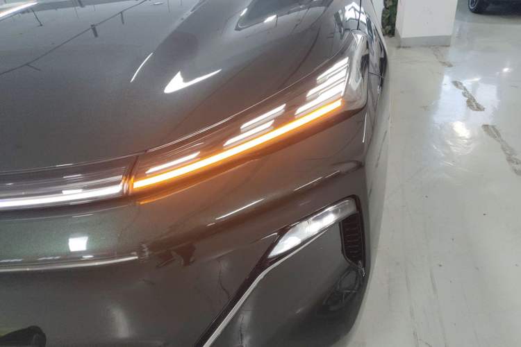 Used  Galaxy Xingjian 7 EM-i 2025 120km Flagship Edition