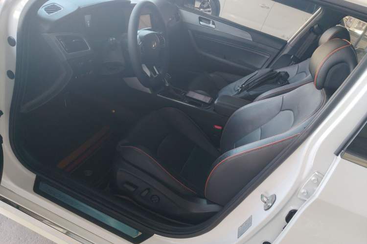 Used Hyundai Sonata 2015 1.6T GLS Smart Model
