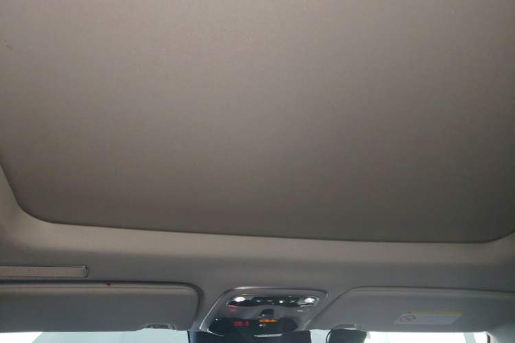 Used Lynk & Co 01 2019 2.0T Two-Wheel-Drive Pro Version China VI Standard
