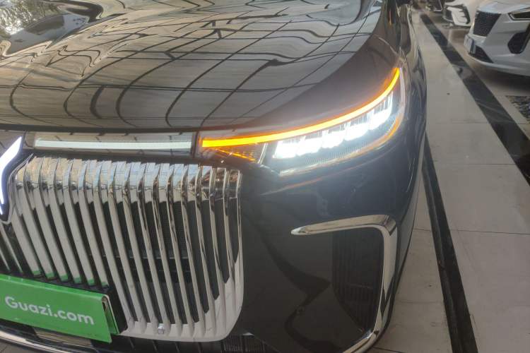 Used VOYAH Dream 2025 PHEV Four-Wheel Drive Prestige Kunpeng Edition
