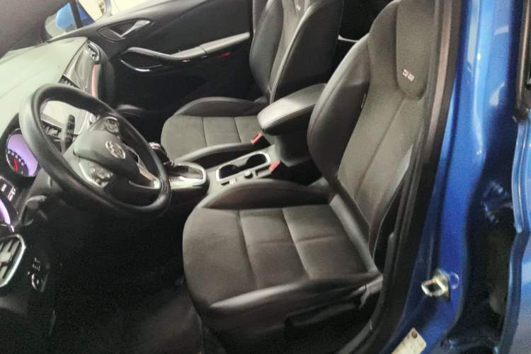 Used Buick Verano 2016 Hatchback GS 20T Dual-Clutch Passionate Sporty Model
