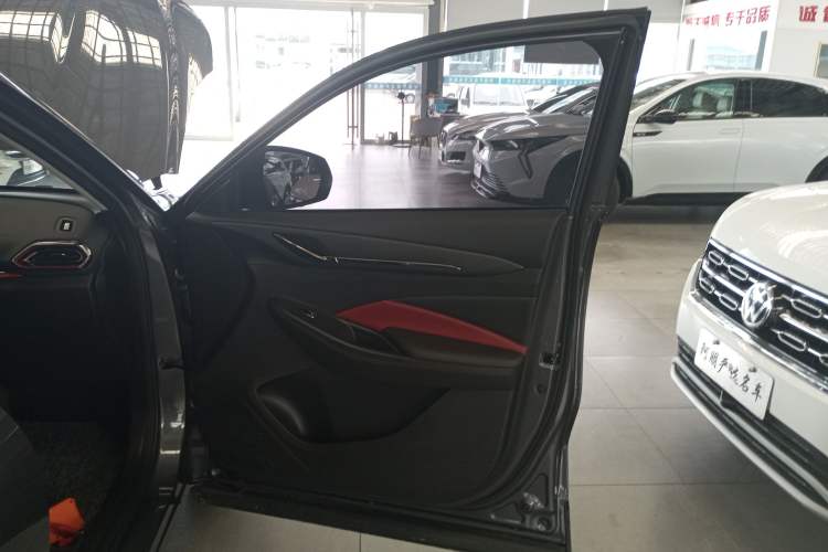 Used Oshan X5 2021 1.5T DCT Flagship Edition
