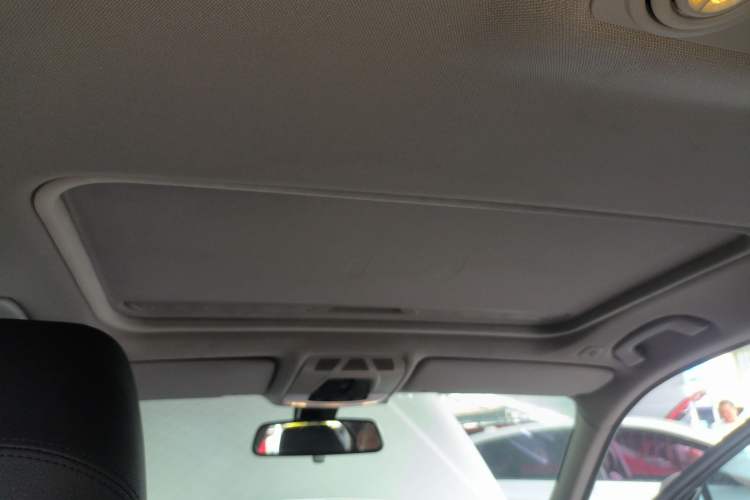 Used BMW 3 Series 2016 320Li Ambition Model
