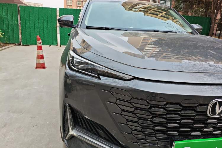 Used Changan UNI-K iDD 2022 Blue Whale iDD 130km 1.5T Prestige Model
