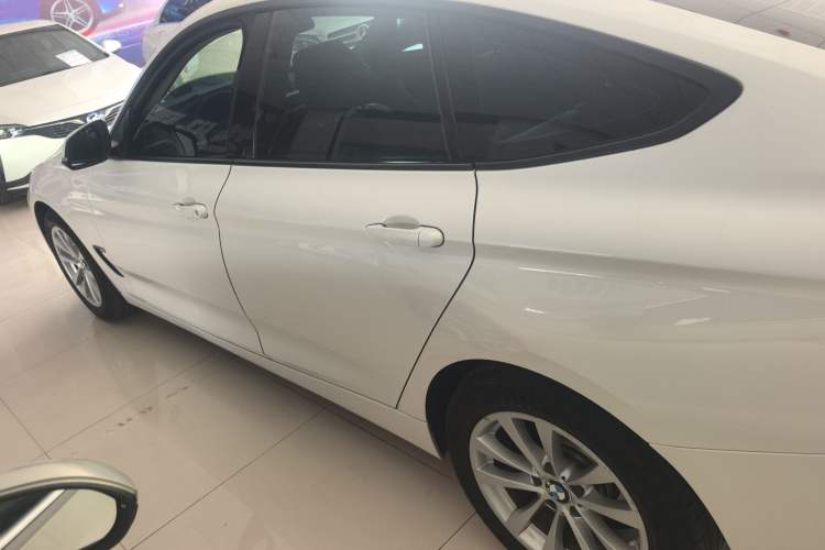 Used BMW 3 Series GT 2017 320i Sport Edition
