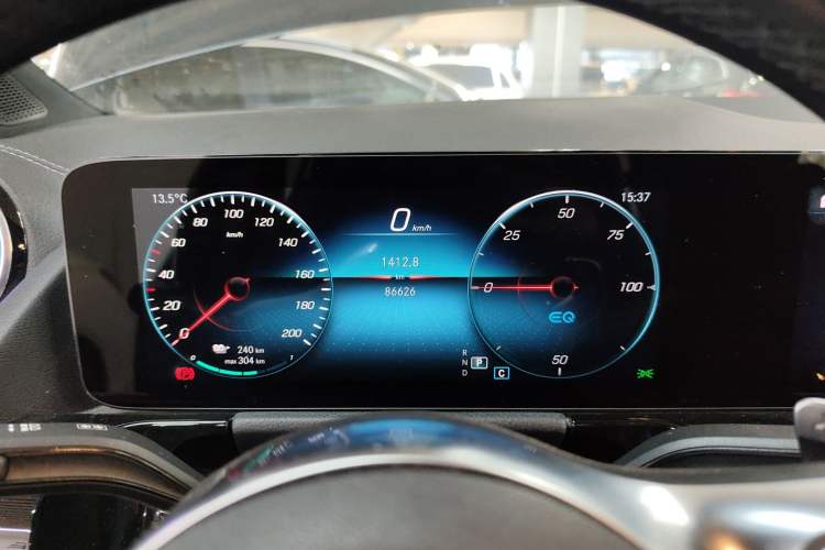 Used Mercedes-Benz EQA 2022 EQA 300 4MATIC Launch Edition