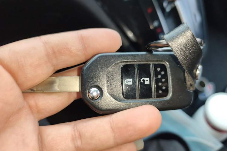 Used Honda CR-V 2016 2.0L two-wheel drive Urban Edition