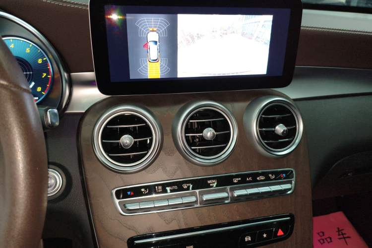 Used Mercedes-Benz GLC 2021 GLC 260 L 4MATIC Luxury Model
