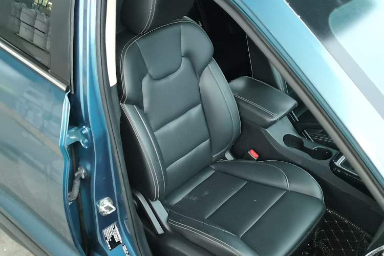 Used Dongfeng Fengon S560 2018 1.8L Manual Urban Model 7 Seats