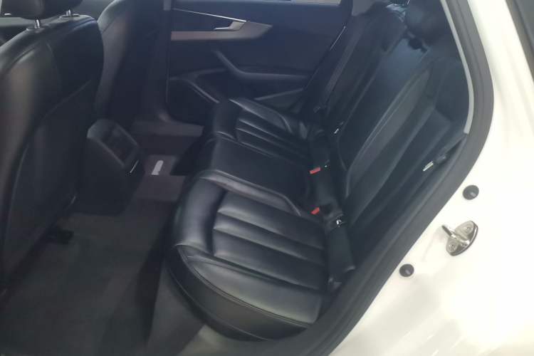 Used Audi A4L 2019 40 TFSI Ambition China VI