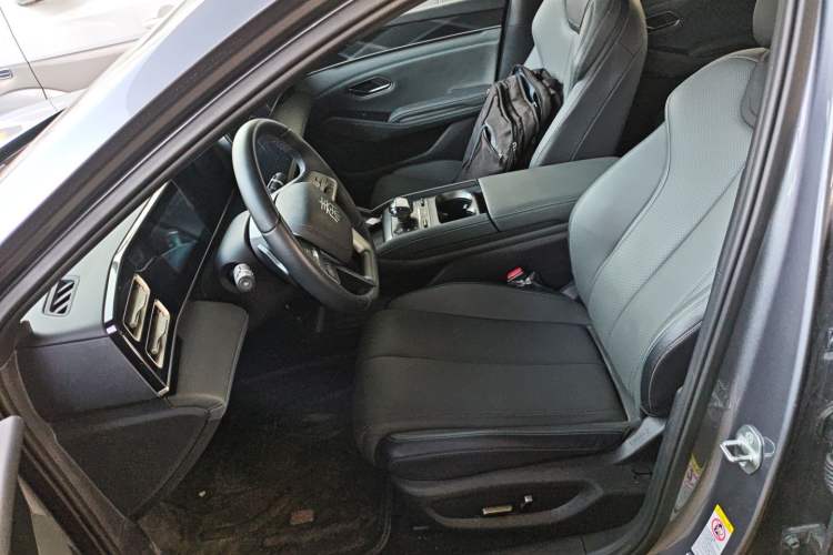 Used BYD Qin L 2025 DM-i Smart Drive 120KM Superior Model