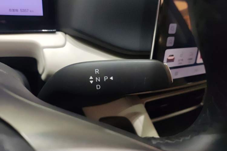 Used BYD Yuan UP 2025 Intelligent Driving Version 401 km Leading Edition
