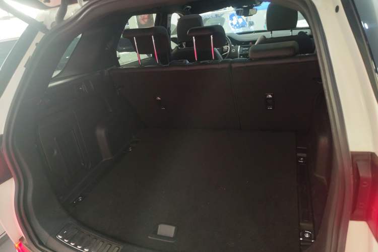 Used Land Rover Discovery Sport 2023 249 PS R-Dynamic SE Performance Tech Edition
