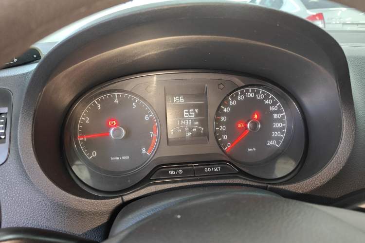 Used Volkswagen Polo 2014 1.4L Manual Fashion Edition
