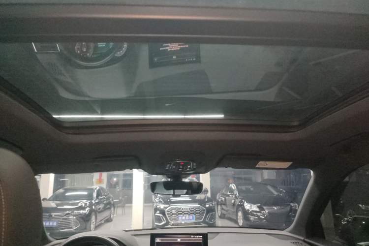 Used Audi Q5L Sportback 2022 40 TFSI Fashion Model
