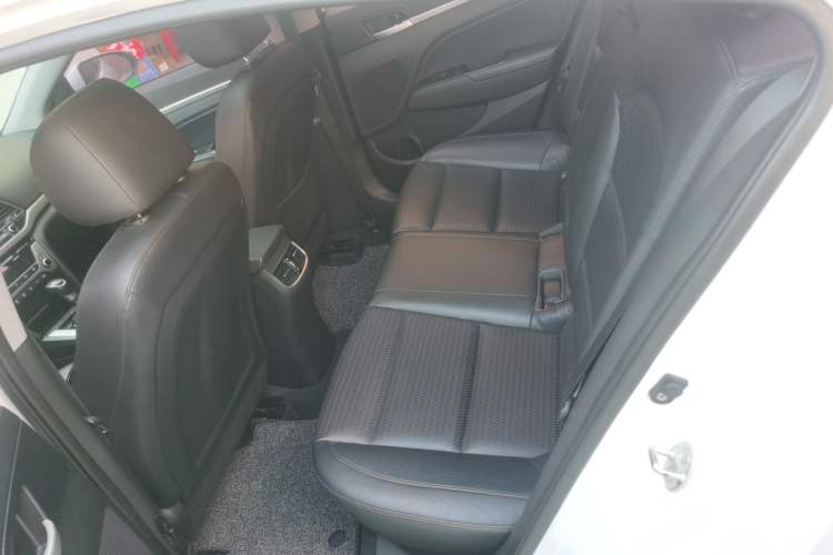 Used Hyundai Elantra 2016 1.6L Automatic ZhiXuan · Flagship Edition
