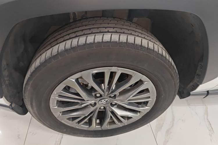 Used Toyota Wildlander 2023 2.0L CVT Four-Wheel Drive Luxury PLUS Edition
