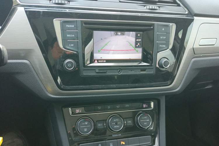 Used Volkswagen Touran 2016 Volkswagen Touran L 280TSI DSG Comfort Edition
